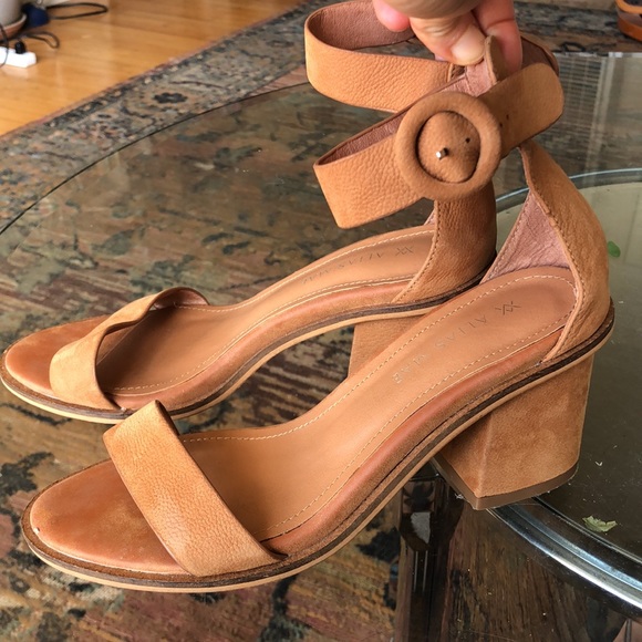 Alias Mae Tan Leather Block Heel Open Toe Heels 7 - Picture 15 of 16